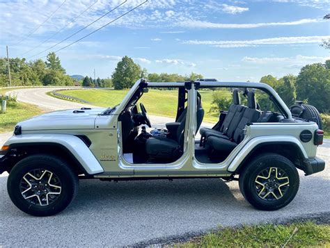 naked in jeep